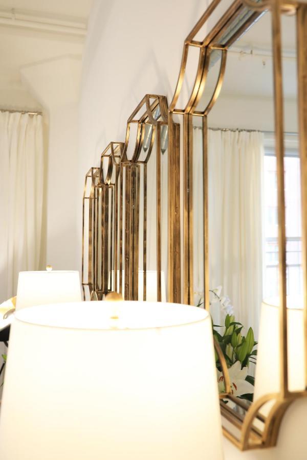 Classic Angeles Elegance In Downtown, Sleeps 4, Free Parking And 360 Degree View Roof Pool! Appartamento