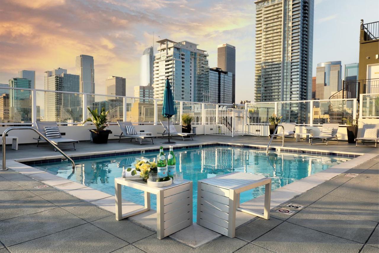 Classic Angeles Elegance In Downtown, Sleeps 4, Free Parking And 360 Degree View Roof Pool! Appartamento Los Angeles