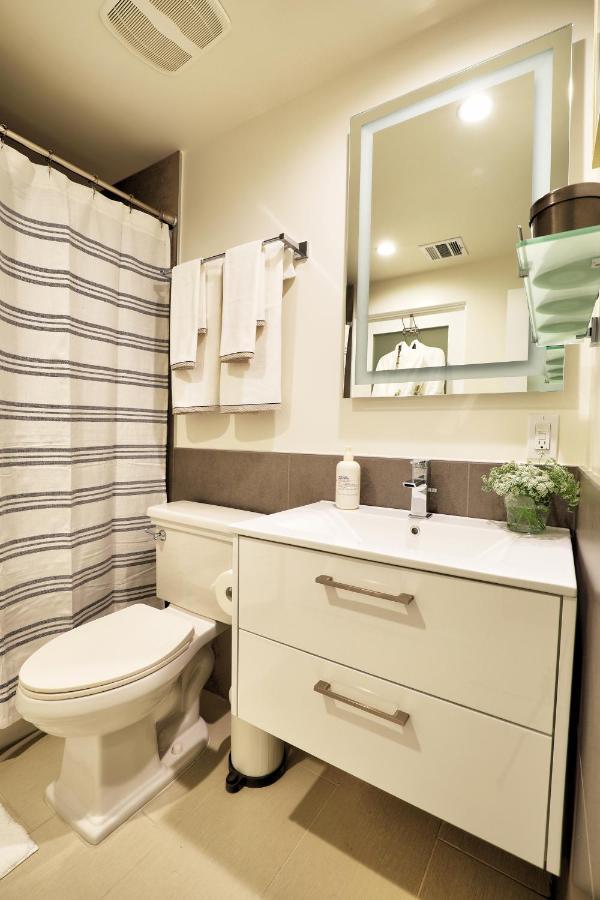 Appartamento Classic Angeles Elegance In Downtown, Sleeps 4, Free Parking And 360 Degree View Roof Pool!